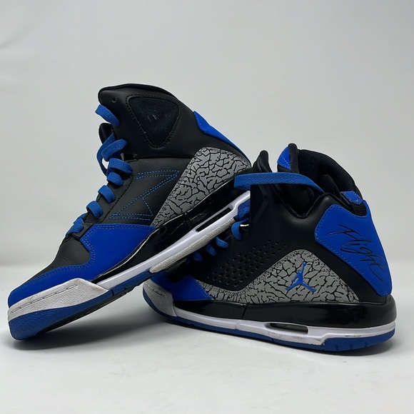 Jordan Other - Nike Youth's Air Jordan SC 3 Premium Sneaker Size 7.5 in womens or 6Y